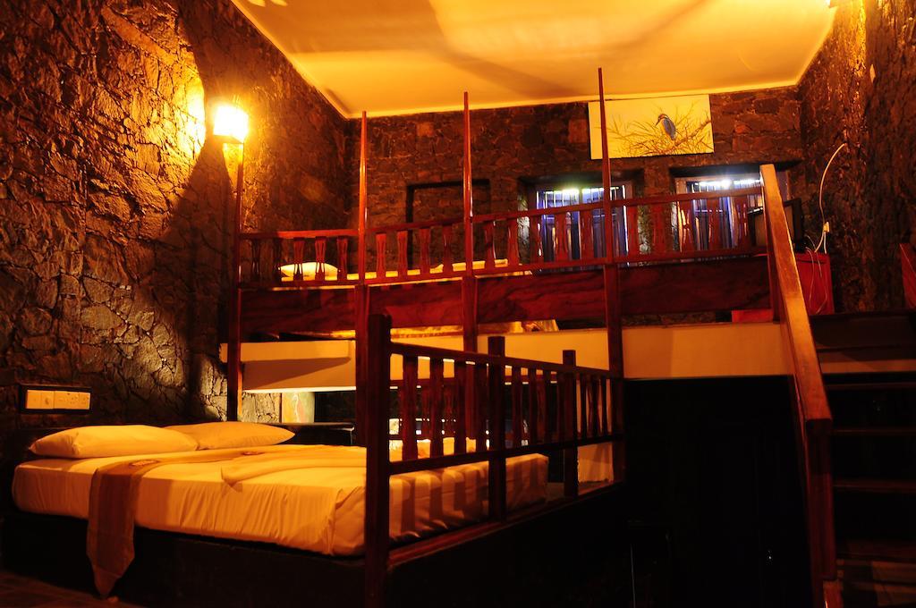 Boulder Garden Otel Kalawana Oda fotoğraf